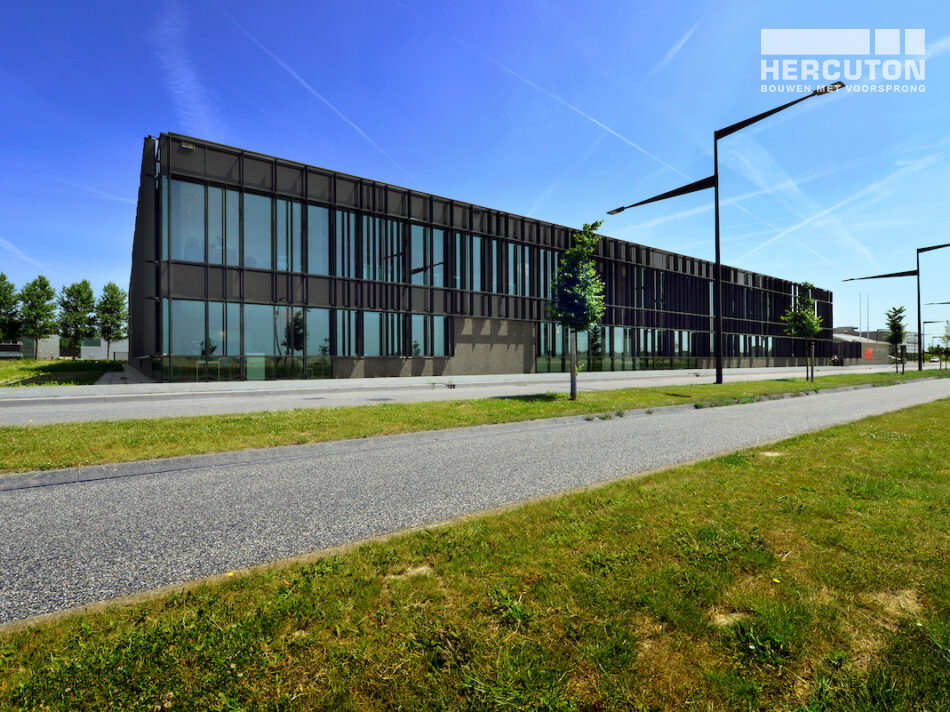 Bedrijfspand Hikvision in Hoofddorp gebouwd door Hercuton