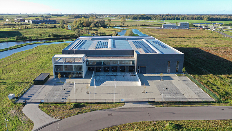 Bedrijfshal met kantoor Donghua International Alkmaar