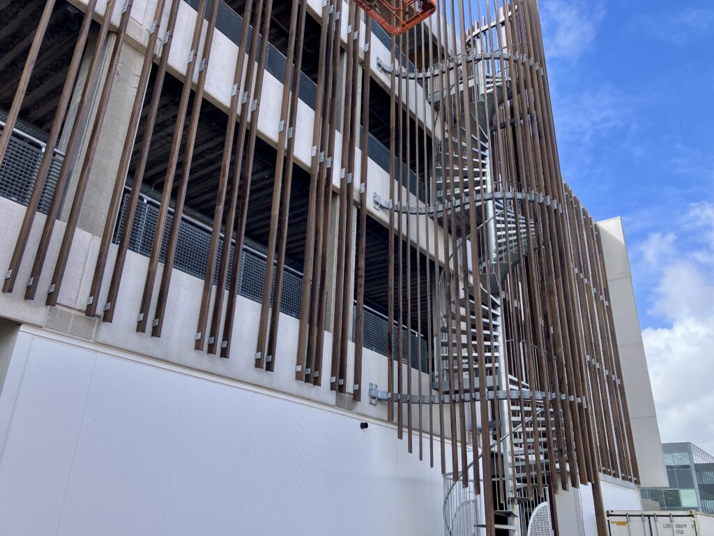 4Floors