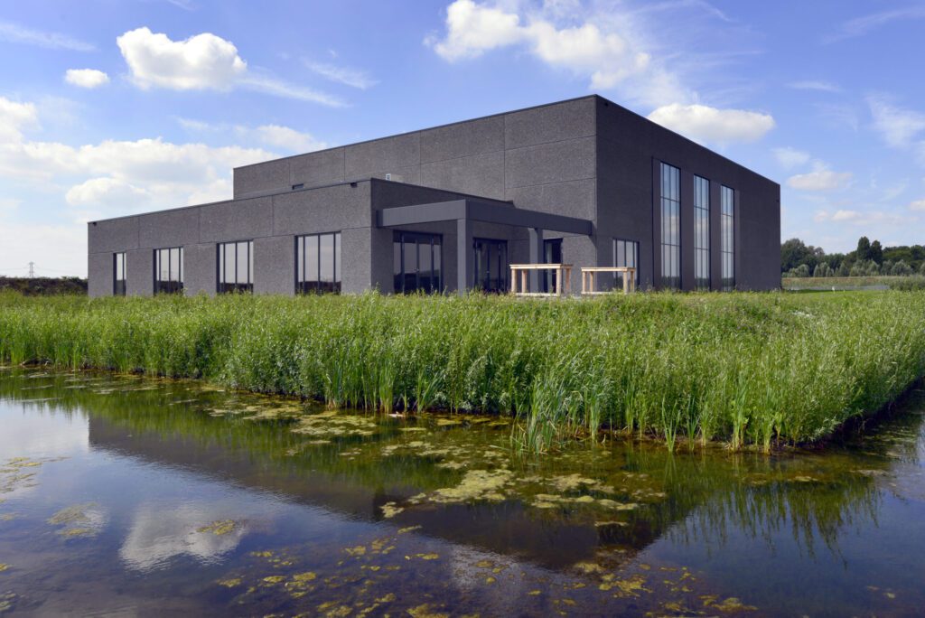 Crematorium-Hoeksche-Waard-11853-14TBF-scaled